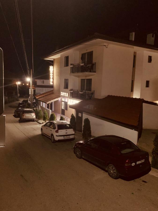 Hotel Deyanira Gorno Dryanovo Esterno foto